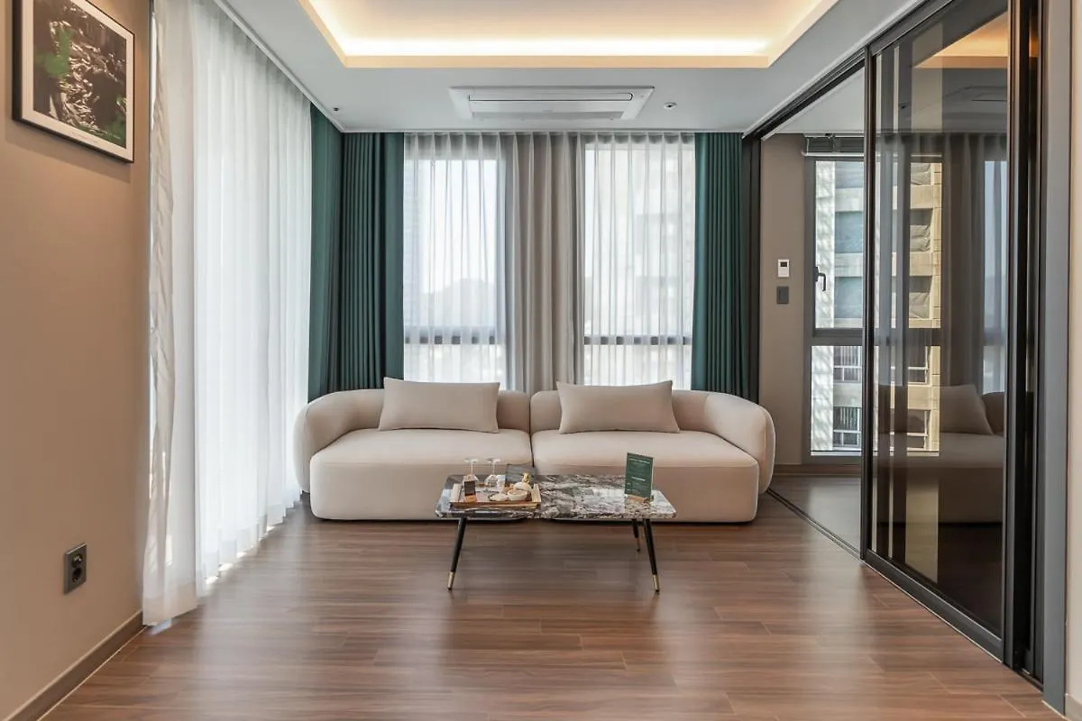 D Ov Haeundae Hotel Puszan